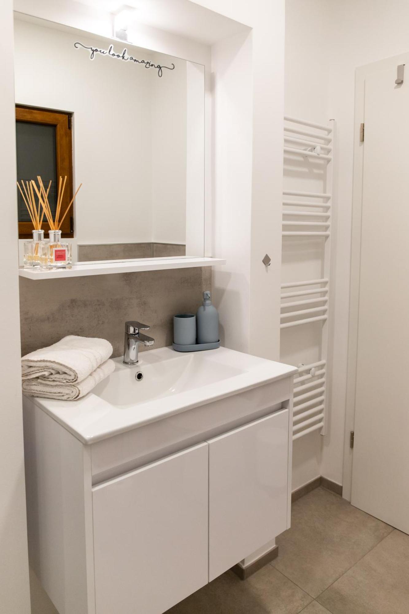 Oliver Street Apartment วิพาวา ภายนอก รูปภาพ